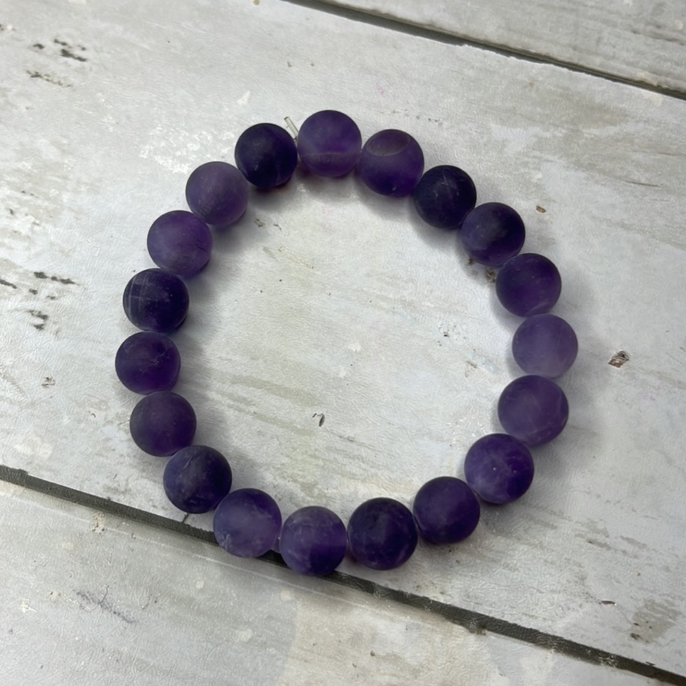 Bombshell Beads Amethyst Beaded Bracelet